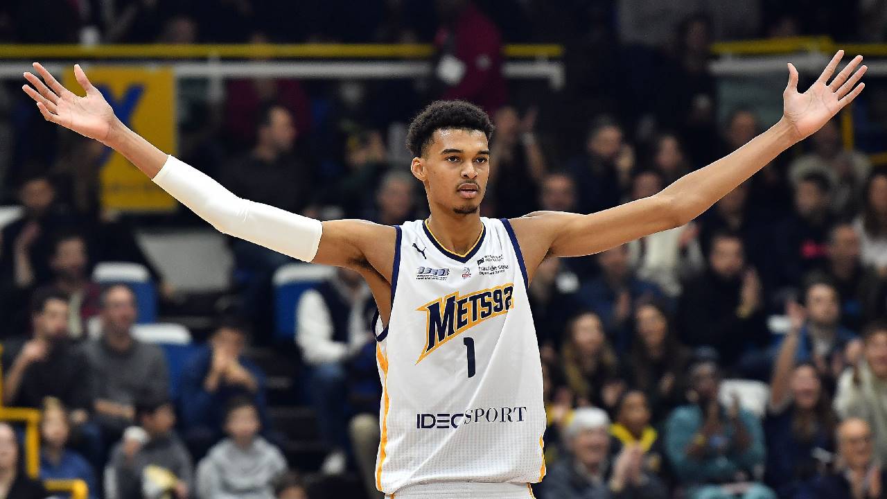 victor wembanyama rookie of the year odds